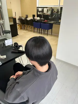 ショート カラー メンズ 諸岡 玲のヘアスタイル