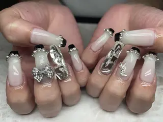 ネイル Roi〈ロワ〉 Minakoのネイルデザイン