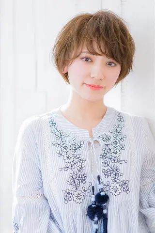 ショート カラー 奥田 千尋のヘアスタイル