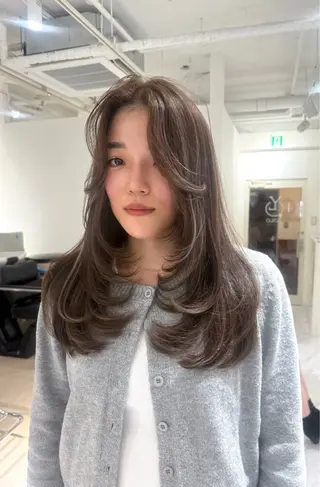 ロング カラー レイヤーカット🫧 🎀Tomoka🎀のヘアスタイル