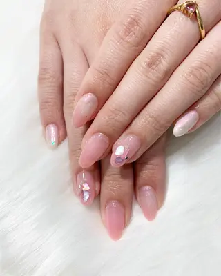 ネイル 渡邊 亜貴のネイルデザイン