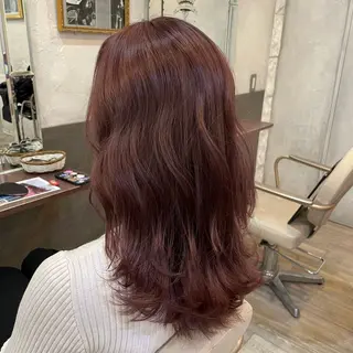 ミディアム 岩水 穂華のヘアスタイル