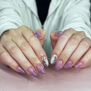 ネイル アニー ルナのネイルデザイン