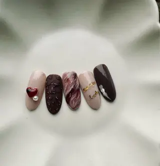 ネイル M. KOTOMIのネイルデザイン