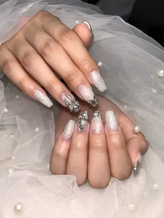 ネイル ✴︎ Delightのネイルデザイン