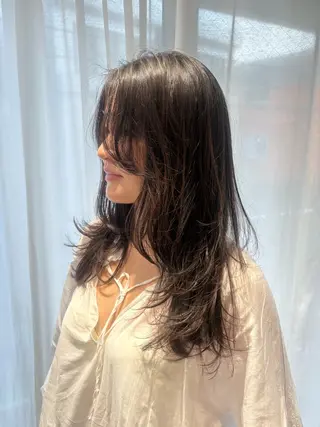 ロング 風香🪼レイヤー /透明感カラーのヘアスタイル