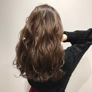 ロング カラー FLAP所属・堀本 紗由美のヘアスタイル