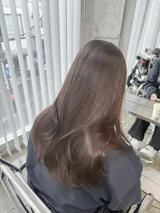 ロング カラー たいき/グレージュ 透明感/髪質改善のヘアスタイル