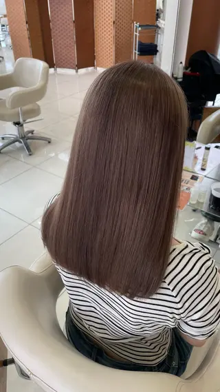 セミロング ハイトーン/ブリーチ Nozomiのヘアスタイル