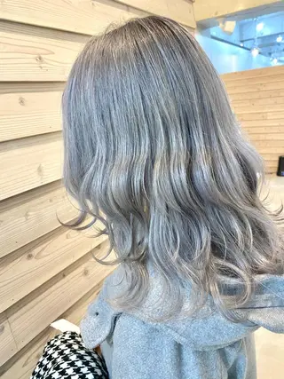 セミロング カラー Zina西新 井上貴幸のヘアスタイル