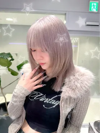 セミロング カラー 艶 ケアブリーチ 🎀🩵RISAのヘアスタイル