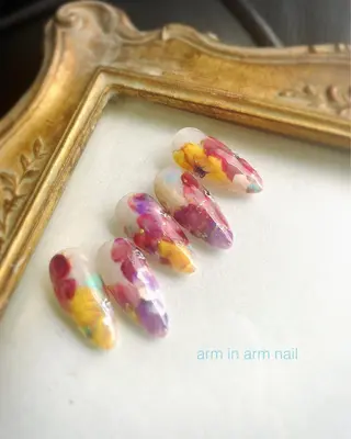 ネイル arm in arm ︎✿Yamamotoのマツエク・マツパデザイン