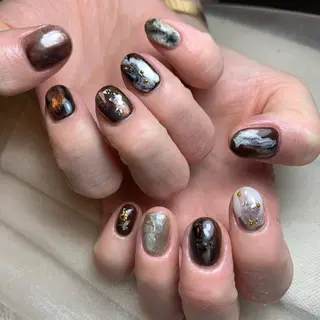 ネイル repos~ルポ~所属・里見 麗のネイルデザイン