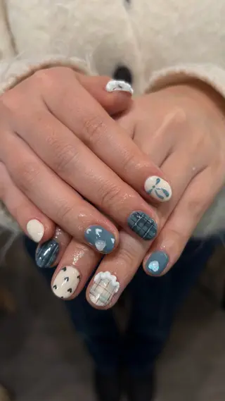 ネイル 派手髪ハイトーン💛 ネイル💅まりなのヘアスタイル