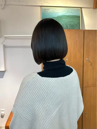 ミディアム aiko【艶カラー ・ミニモ年内で終了】のヘアスタイル