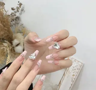 ネイル u1salon所属・ゆい ユイのネイルデザイン