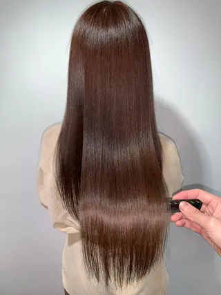 ロング she2.所属・縮毛矯正/髪質改善 井上智秀のヘアスタイル