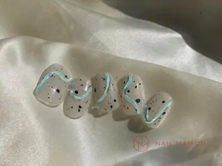 ネイル T RIRIKAのネイルデザイン