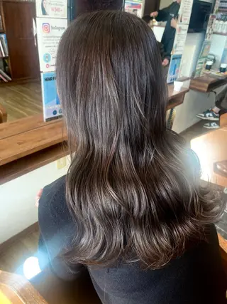 カラー 心cocoro Shizukaのヘアスタイル