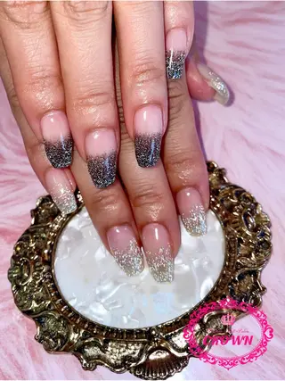 ネイル CROWN プライベートサロンのネイルデザイン