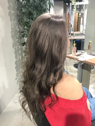 ロング カラー EGAO所属・yuuka🌻 ハイライト/艶カラーのヘアスタイル