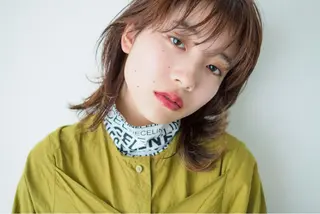 ミディアム 水口 英里のヘアスタイル