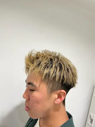 ショート ヘアアレンジ メンズ 艶カラー の達人のヘアスタイル