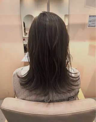 セミロング 鹿毛 裕一郎のヘアスタイル