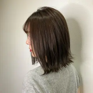 ミディアム カラー VIEWユリナ メイク/ カットのヘアスタイル