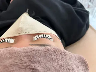 マツエク・マツパ アイラッシュ&ネイルサロン Rich to 多治見店所属・Richto 各務七海のマツエク・マツパデザイン