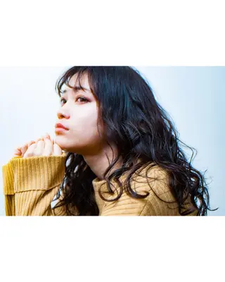 ロング 國村 優のヘアスタイル