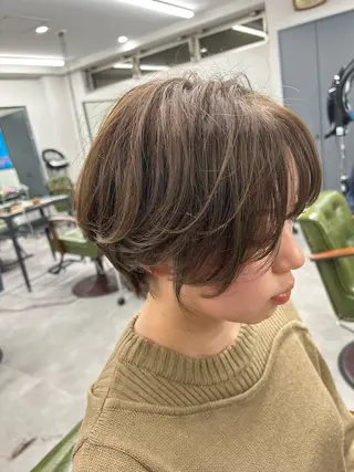 ショート カラー SHAFT Ieiriのヘアスタイル