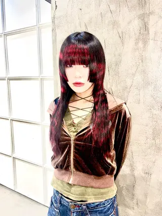 ミディアム カラー デザインカラー⭐︎★ 🐆hyo🐆のヘアスタイル