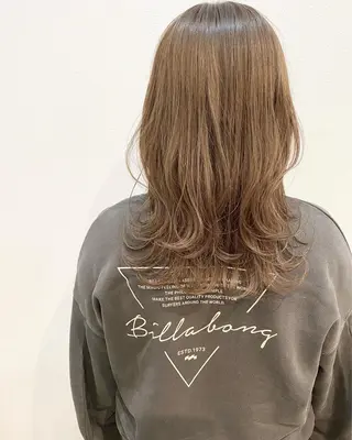 セミロング MYRTLE TSUNODAのヘアスタイル