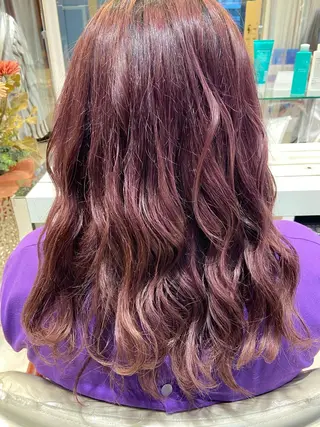 セミロング カラー SALOWIN 新宿三丁目East所属・縮毛矯正/艶カラー /美髪/ﾒｸﾞﾐのヘアスタイル