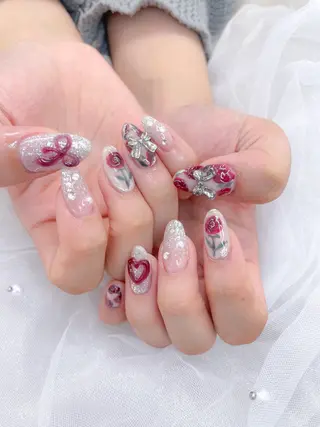 ネイル 五十嵐 美智のネイルデザイン