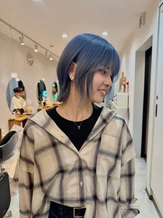 ショート カラー コイデ リュウセイのヘアスタイル