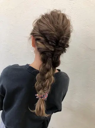 ロング カラー ヘアアレンジ ENIF ヤマグチアツコのヘアスタイル