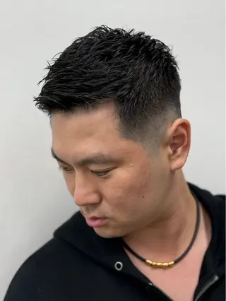 ショート メンズ ヒロ銀座プレミアムバーバーパレスホテル東京店所属・鈴木 晴人のヘアスタイル