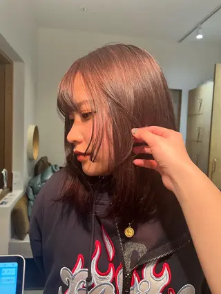 カラー YUI／レイヤー カット/透明感カラーのヘアスタイル