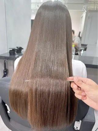 ロング LUANA/千種 竹内康のヘアスタイル