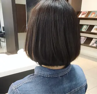 ミディアム カラー 二宮 早智子のヘアスタイル