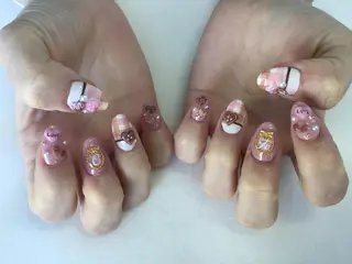 ネイル 💎🐰 saki. m 🐰💎のネイルデザイン
