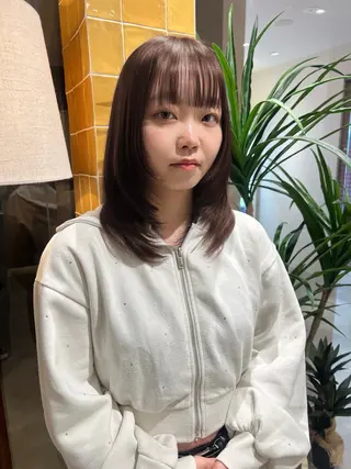 ミディアム カラー レイヤー/ 透明感SHIMAのヘアスタイル