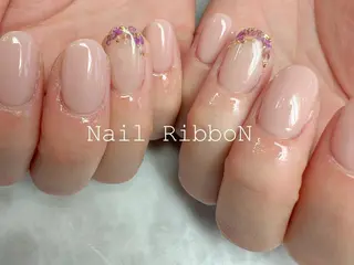 ネイル ネイルリボン 受付スタッフのネイルデザイン