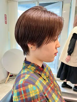 ショート カラー ハイトーン/ブリーチ 似合せカット/パーマのヘアスタイル