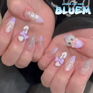 ネイル BLUEM なな🐶のネイルデザイン