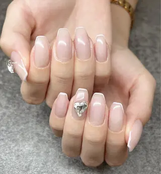 ネイル R inのネイルデザイン