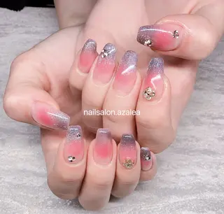 ネイル R inのネイルデザイン