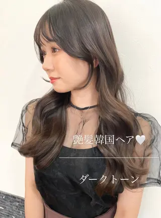 ロング レイヤーカット、 大人可愛い　中村美羅のヘアスタイル
